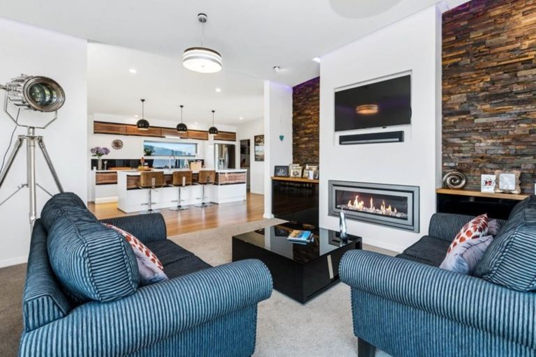 Photo of property in 25 Mount Gold Place, Wanaka, 9305