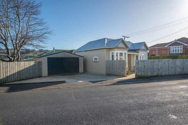 Photo of property in 184 Kenmure Road, Kenmure, Dunedin, 9011