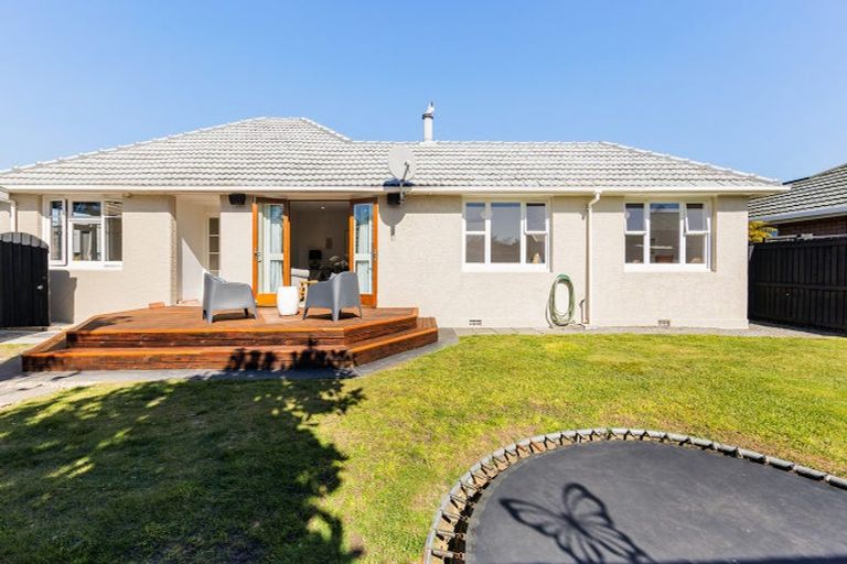 Photo of property in 1/303 Burwood Road, Burwood, Christchurch, 8083