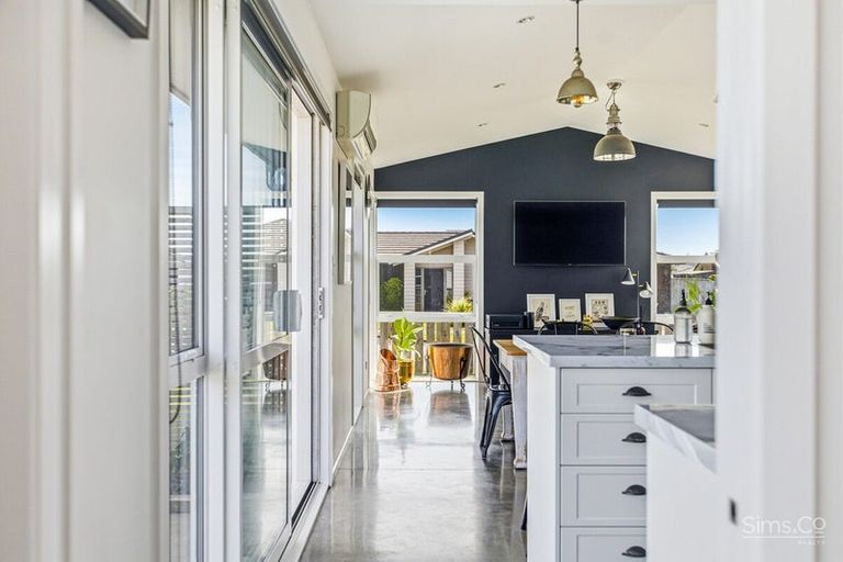 Photo of property in 9 Simon Street, Tawhero, Whanganui, 4501