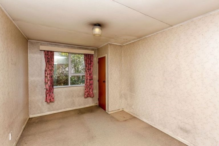 Photo of property in 6 Union Street, Merrilands, New Plymouth, 4312