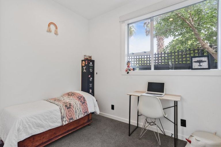 Photo of property in 12a Cradock Street, South New Brighton, Christchurch, 8062