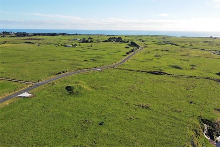 Photo of property in 189 Namu Road, Opunake, 4681