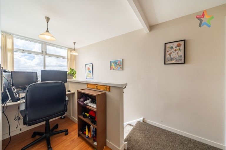 Photo of property in 28 Hollies Crescent, Johnsonville, Wellington, 6037