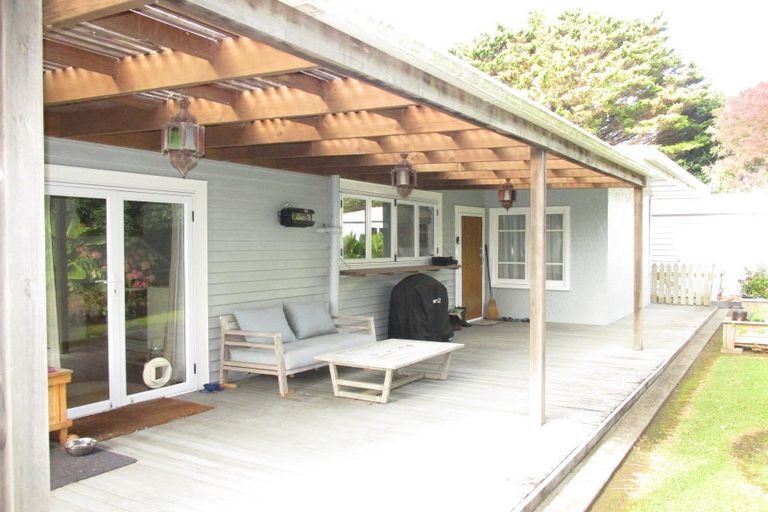 Photo of property in 76 Kitchener Street, Wairoa, 4108