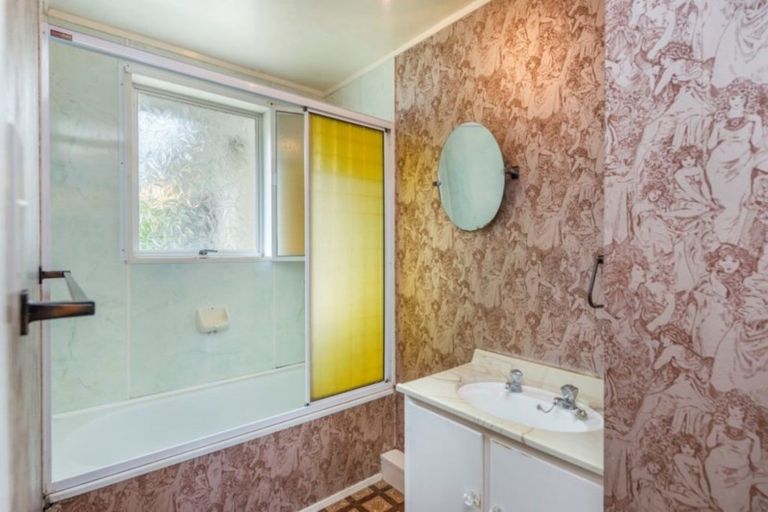 Photo of property in 2 Priscilla Crescent, Melville, Hamilton, 3206