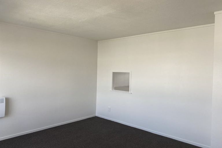 Photo of property in 5 Hawker Street, Mount Victoria, Wellington, 6011