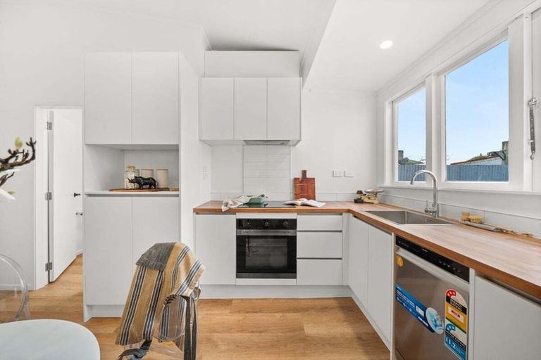 Photo of property in 1 Mckenna Street, Masterton, 5810