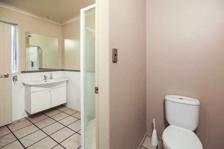 Photo of property in 2/46 Willoughby Street, Whitiora, Hamilton, 3200