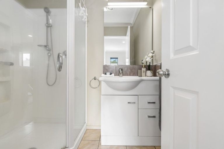 Photo of property in 12 Oldfield Court, Huntington, Hamilton, 3210