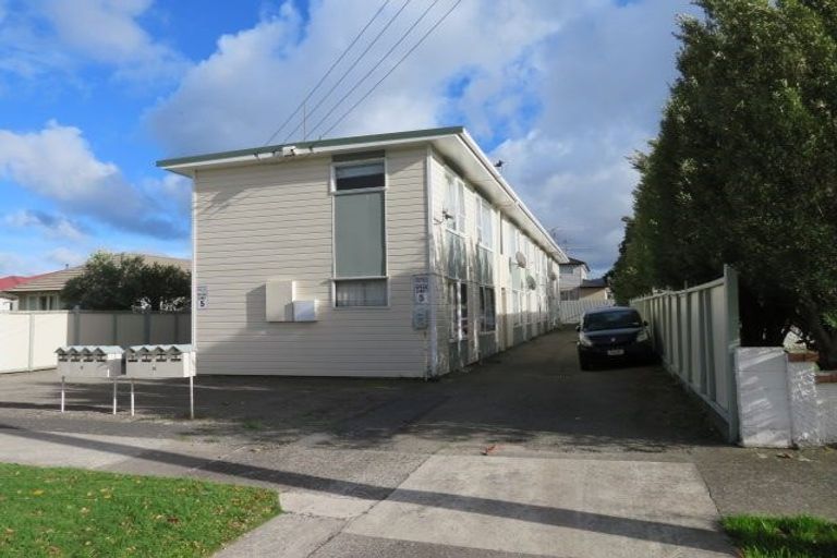 Photo of property in 10d Moana Grove, Waiwhetu, Lower Hutt, 5010
