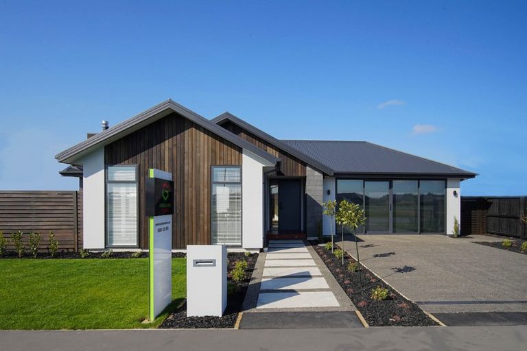 Photo of property in 17 Falcon Road, Rolleston, 7615