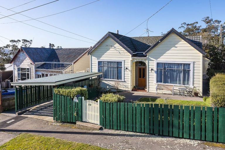 Photo of property in 37 Magnetic Street, Port Chalmers, 9023