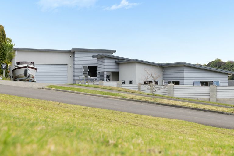 Photo of property in 16 Te Otinga Place, Pyes Pa, Tauranga, 3112
