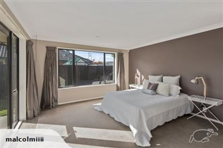 Photo of property in 4 Date Crescent, Aidanfield, Christchurch, 8025