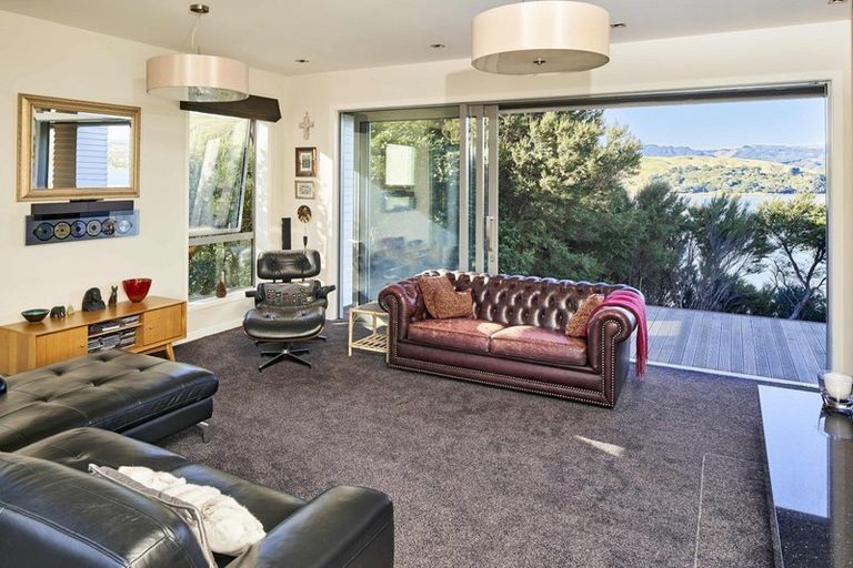 Photo of property in 31 Pendennis Point, Camborne, Porirua, 5026