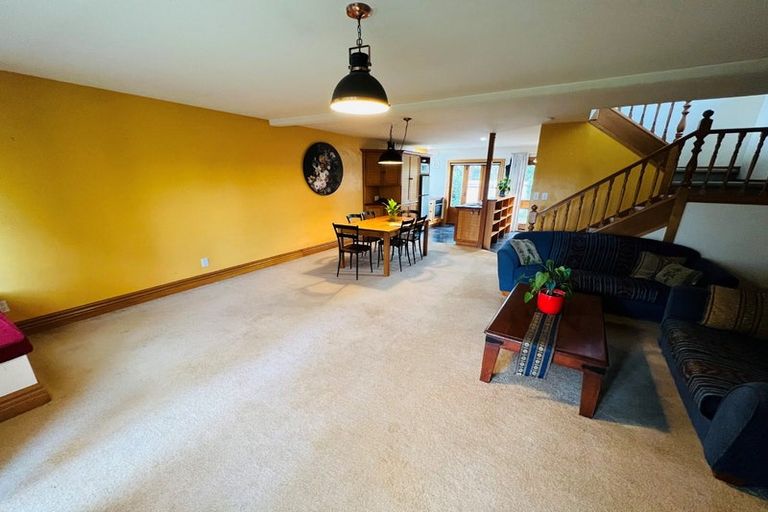 Photo of property in 2/12 Chislehurst Place, Bryndwr, Christchurch, 8052