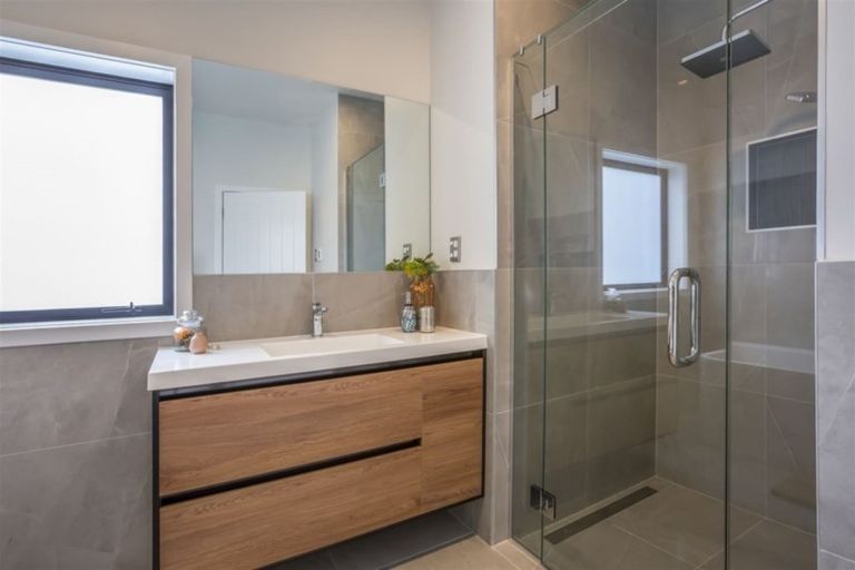 Photo of property in 19 Wangapeka Way, Aotea, Porirua, 5024