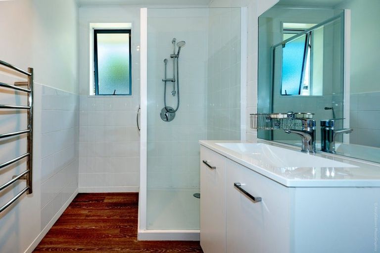 Photo of property in 69a Aorangi Road, Bryndwr, Christchurch, 8053