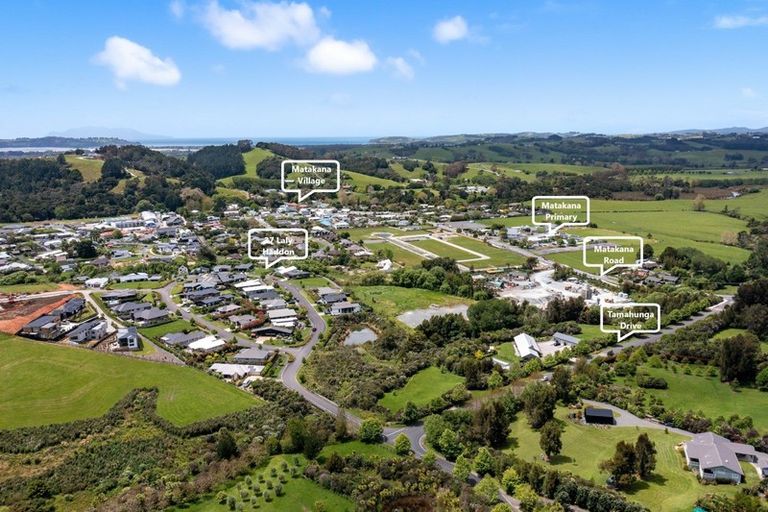 Photo of property in 37 Laly Haddon Place, Matakana, 0985