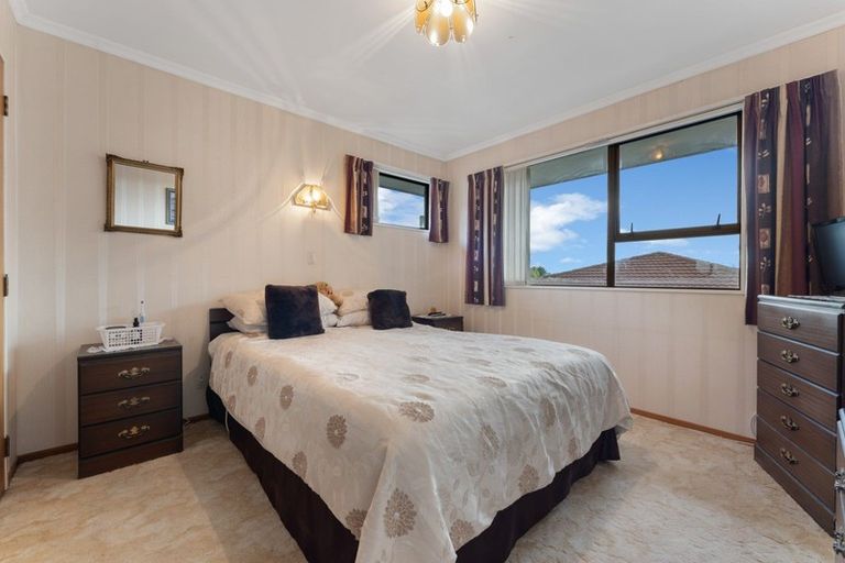 Photo of property in 25 Churchill Street, Levin, 5510