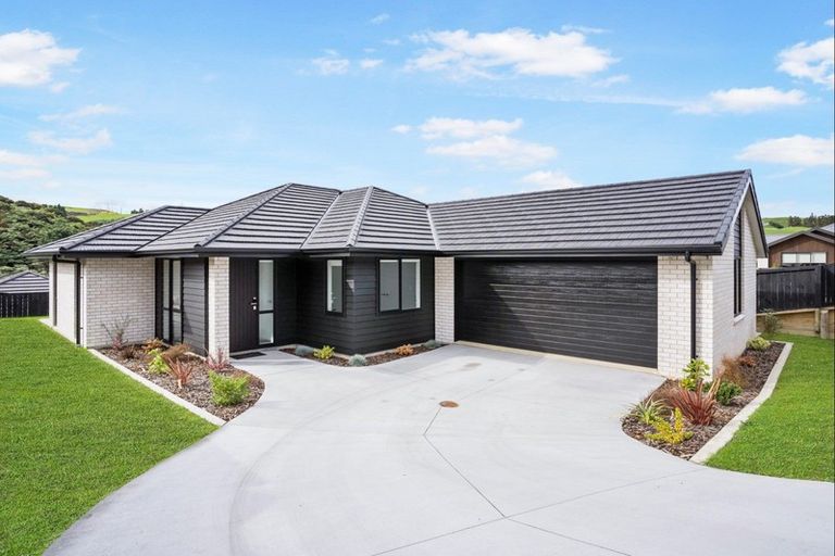 Photo of property in 19 Hayward Place, Ohauiti, Tauranga, 3112