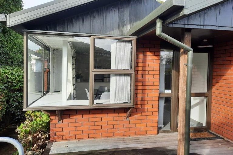 Photo of property in 2 Barrington Street, Somerfield, Christchurch, 8024