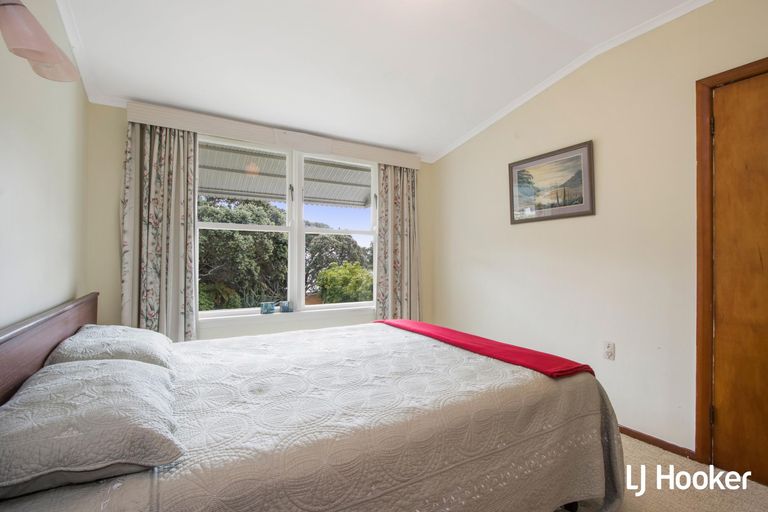 Photo of property in 1 Hinemoa Road, Waihi Beach, 3611