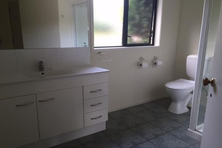 Photo of property in 16 Rarere Terrace, Kerikeri, 0230