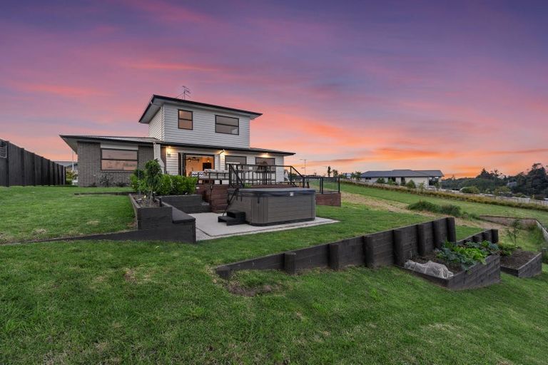 Photo of property in 183 Penetaka Heights, Pyes Pa, Tauranga, 3112