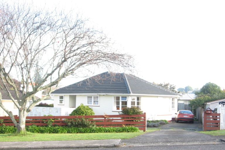 Photo of property in 9 Buller Crescent, Manurewa, Auckland, 2102