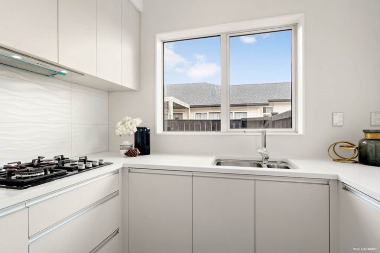 Photo of property in 16 Paso Fino Crescent, Karaka, Papakura, 2113