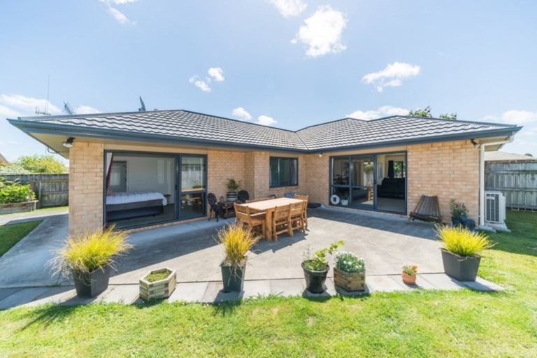 Photo of property in 6 Brookside Close, Highbury, Palmerston North, 4412