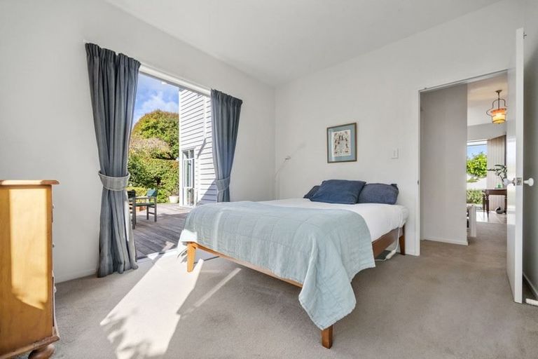 Photo of property in 2b Church Street, Devonport, Auckland, 0624