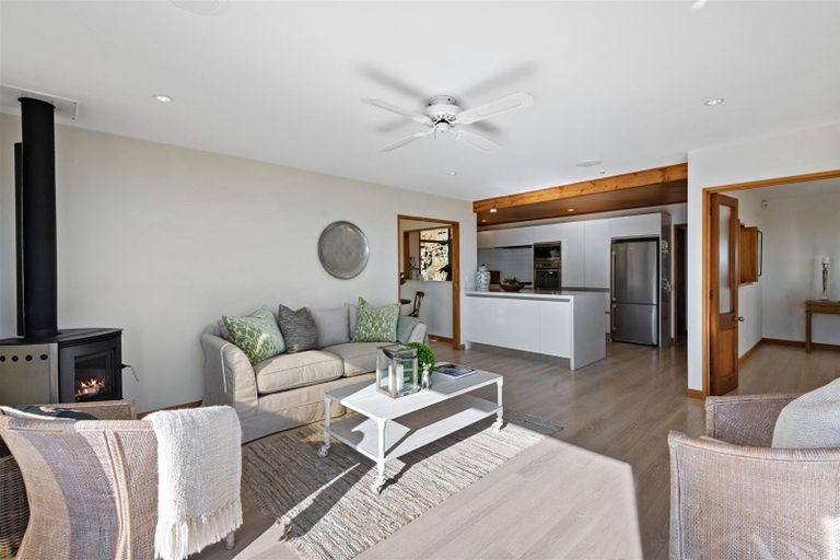 Photo of property in 210 Cannon Hill Crescent, Mount Pleasant, Christchurch, 8081