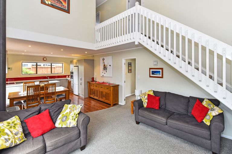 Photo of property in 78 Carnoustie Drive, Wattle Downs, Auckland, 2103