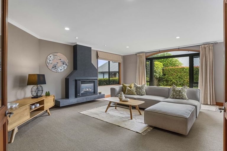 Photo of property in 28 Kurupae Road, Hilltop, Taupo, 3330