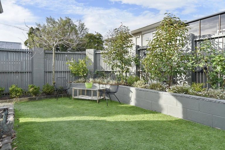 Photo of property in 2/144 Main North Road, Papanui, Christchurch, 8052