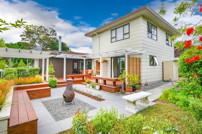 Photo of property in 52 James Cook Street, Havelock North, 4130