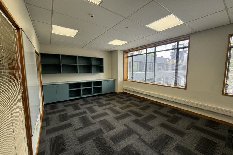 Photo of property in 241 Princes Street, Strathern, Invercargill, 9812