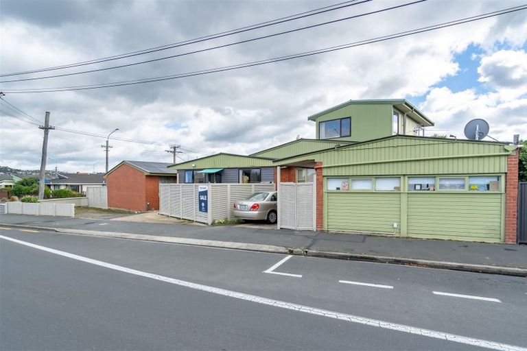 Photo of property in 105 Queens Drive, Saint Kilda, Dunedin, 9012