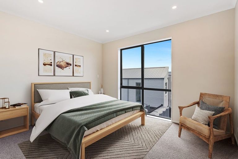 Photo of property in 5 Tarakoi Road, Hobsonville, Auckland, 0616