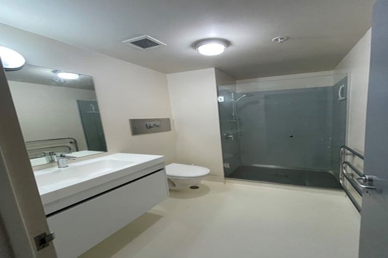 Photo of property in St Pauls Apartments, 111/43 Mulgrave Street, Thorndon, Wellington, 6011