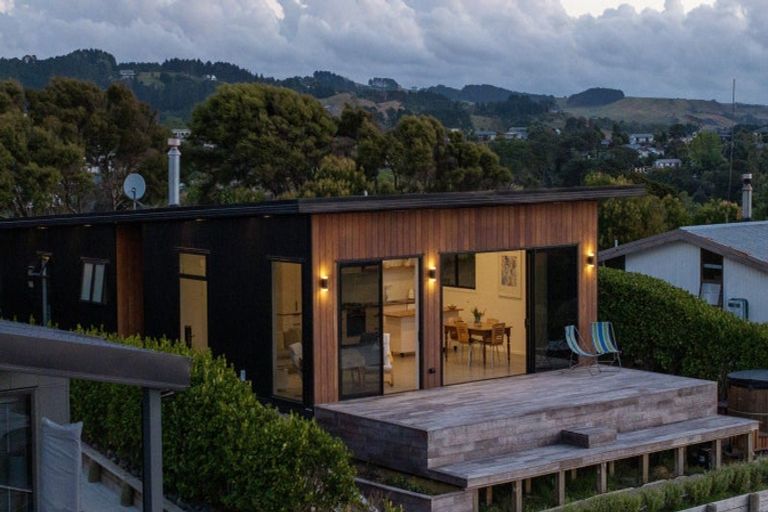 Photo of property in 15 Rose Street, Raglan, 3225