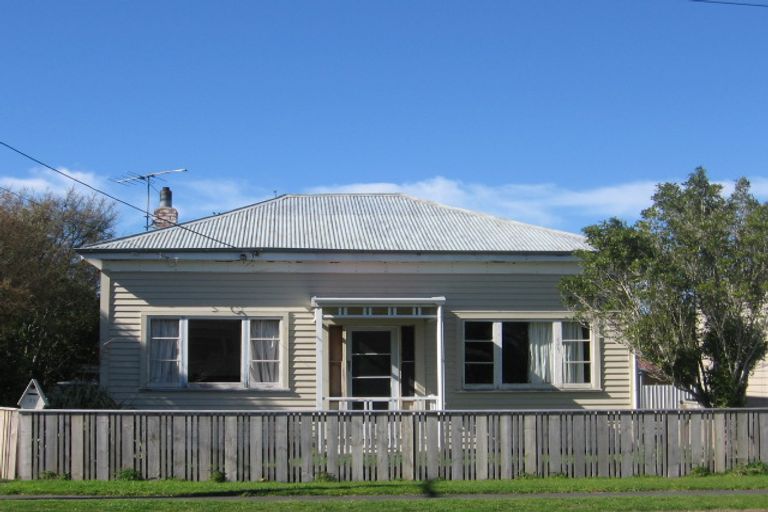 Photo of property in 21 Waite Street, Featherston, 5710
