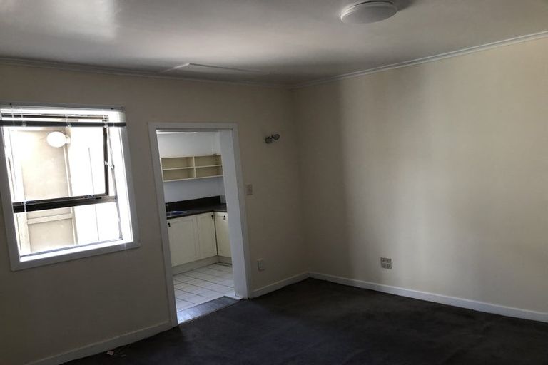 Photo of property in 68-70 Pirie Street, Mount Victoria, Wellington, 6011