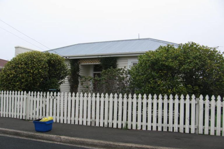 Photo of property in 32 Atkinson Street, South Dunedin, Dunedin, 9012