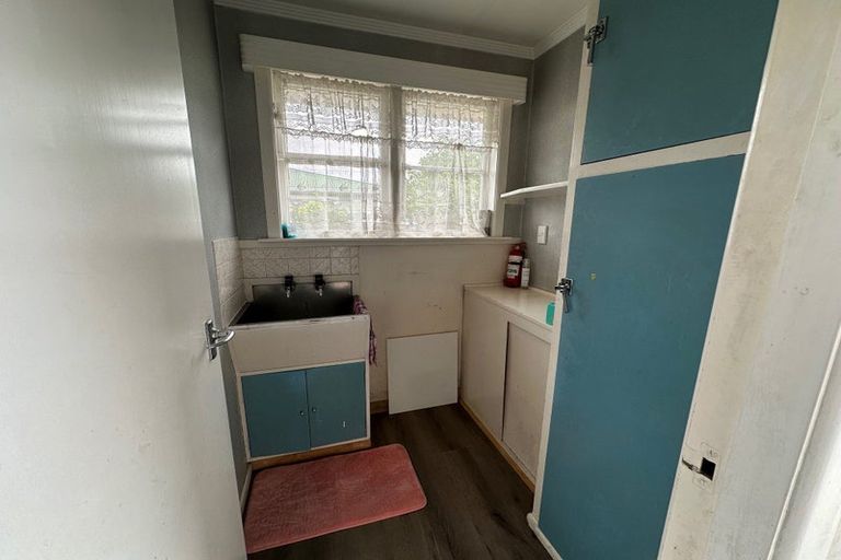 Photo of property in 11 Jones Place, Masterton, 5810