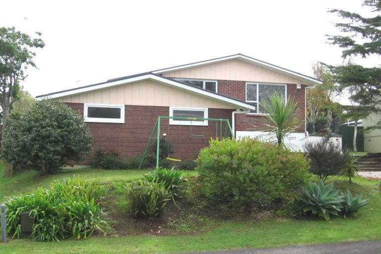 Photo of property in 82 Angelo Avenue, Howick, Auckland, 2014