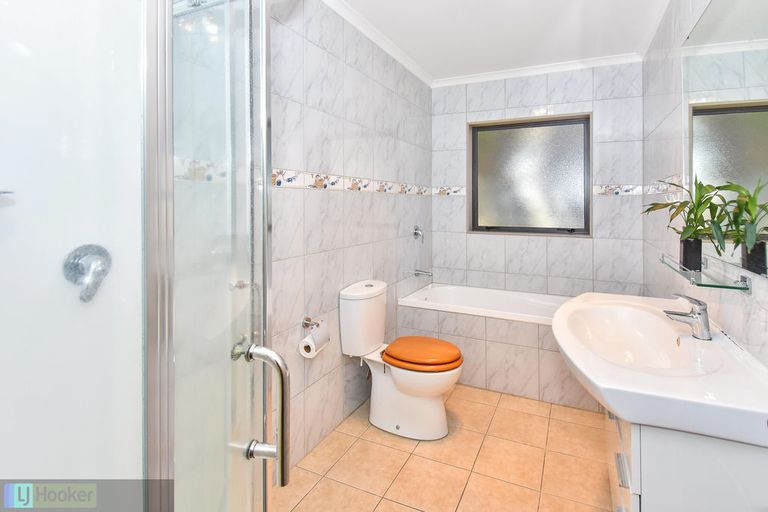 Photo of property in 10c Evans Road, Weymouth, Auckland, 2103